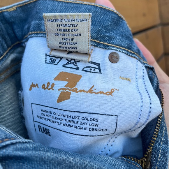 Vintage 7 for all Man Kind kick flares, medium wash, distressed. Size 25 - Picture 3 of 13